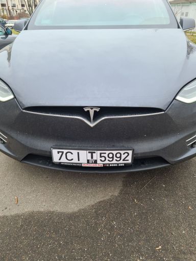 Tesla Model X, 2017