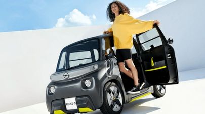 Премьера OPEL ROCKS-E: новый электромобиль для новой эры городской жизни