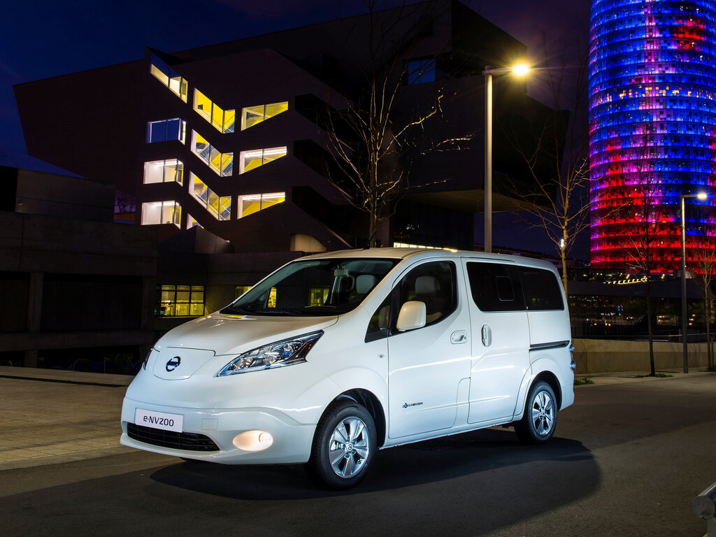 Nissan e200 best sale van