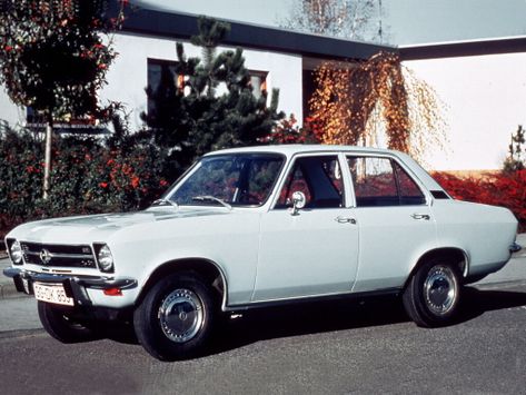 Opel Ascona (A)
10.1970 - 08.1975