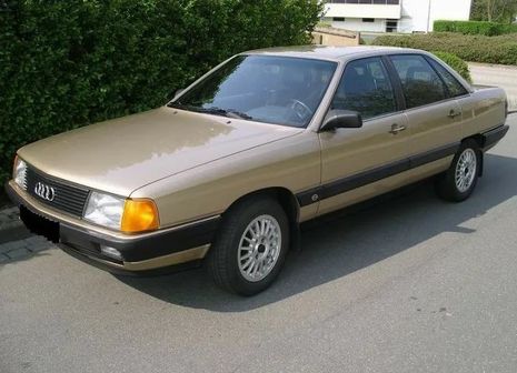 Audi 100 1985 -  