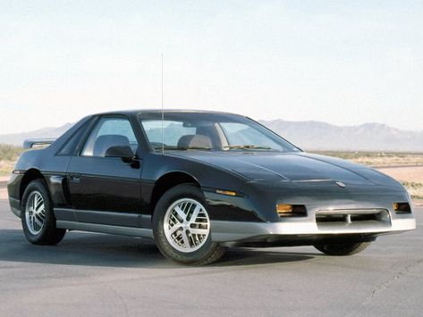 Pontiac Fiero 
07.1983 - 12.1984