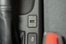   : 4 , AUX, USB
