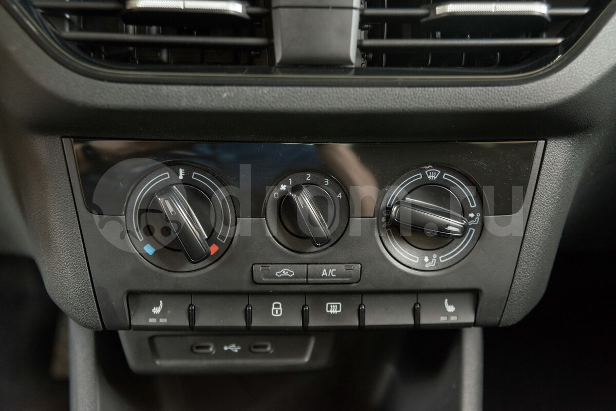 Skoda Rapid 1.6 MPI AT Active (03.2020 - 03.2023) - технические ...