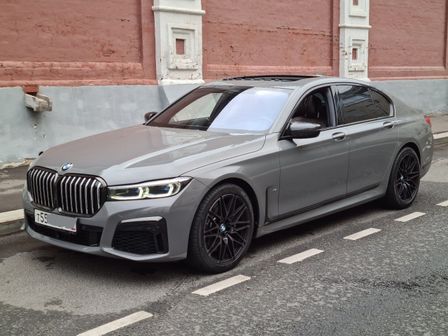 BMW 7-Series 2021 - отзыв владельца