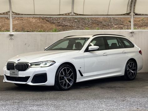 BMW 5-Series (G31)
09.2020 -  ..