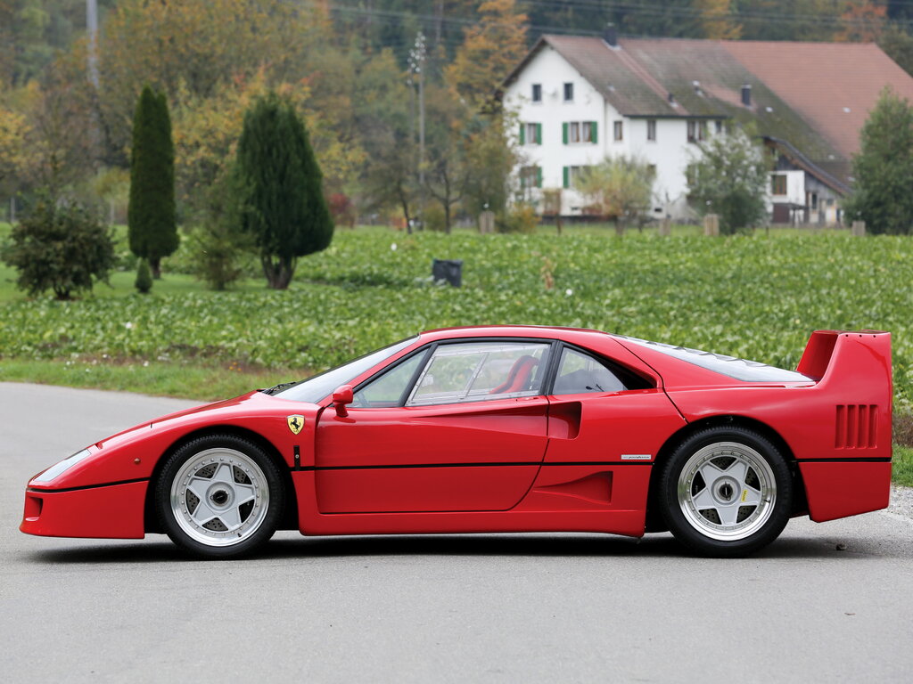 Ferrari sp38 спереди