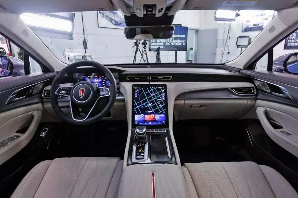 Купить новый Hongqi H5 II 2.0 AT (218 л.с.) бензин автомат в Санкт-Петербурге: б
