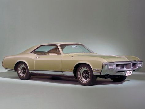 Buick Riviera 
10.1967 - 09.1968