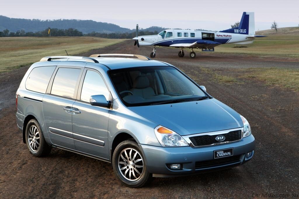 Kia Carnival 2010