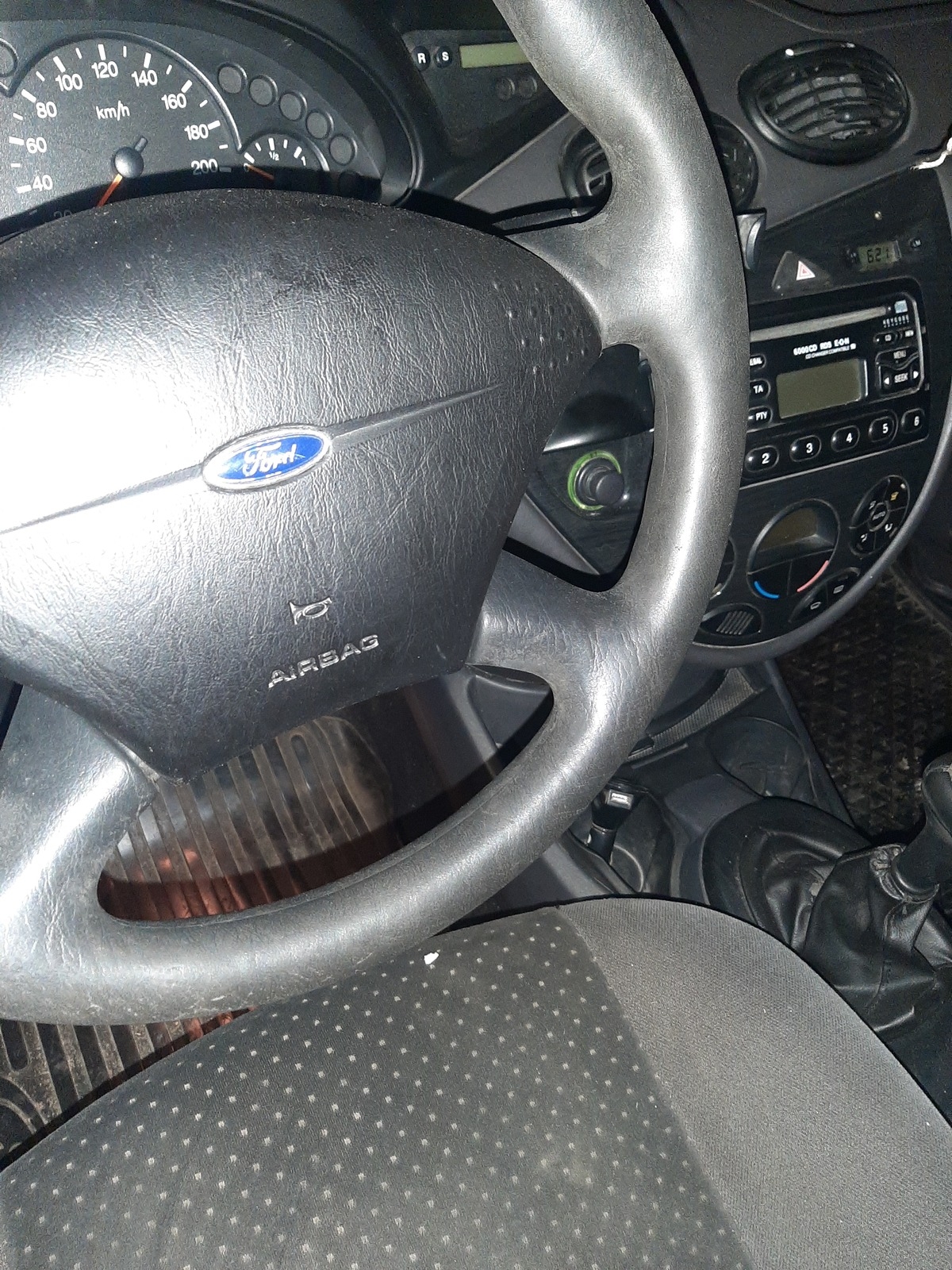 Как отключить подушку безопасности переднего пассажира Ford Focus?
