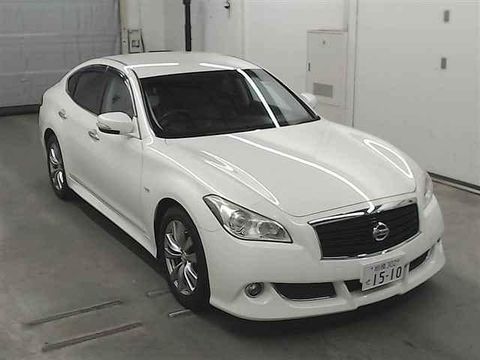 Nissan Fuga 2014