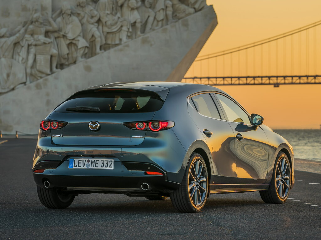 Mazda Mazda3 2018, 2019, 2020, 2021, 2022, хэтчбек 5 дв., 4 поколение, BP  технические характеристики и комплектации