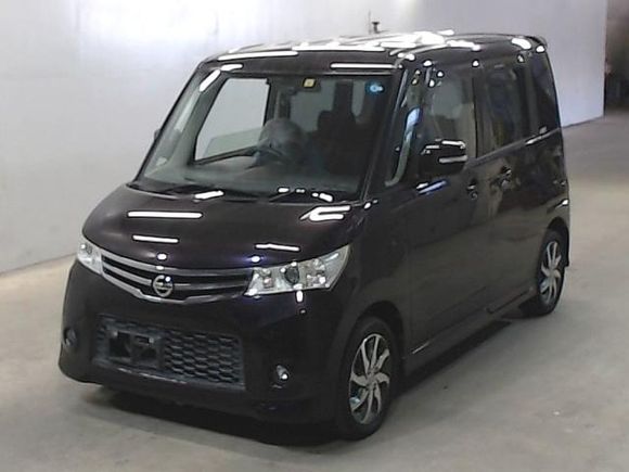 Nissan Roox 2010