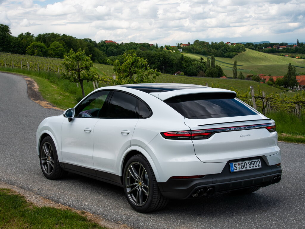 Porsche Cayenne 2019 White