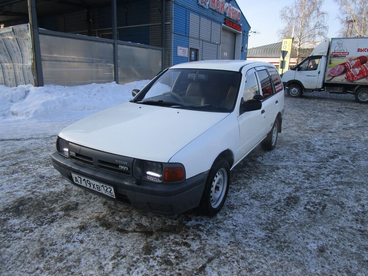 Nissan AD 1991 года, 1700 куб.см, В семье всегда несколько машин, 4 вд,  расход топлива 5.0, механика, дизель