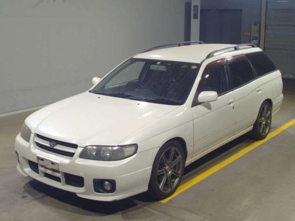 Ниссан Авенир 2001 год