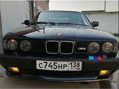 BMW M5, 1989