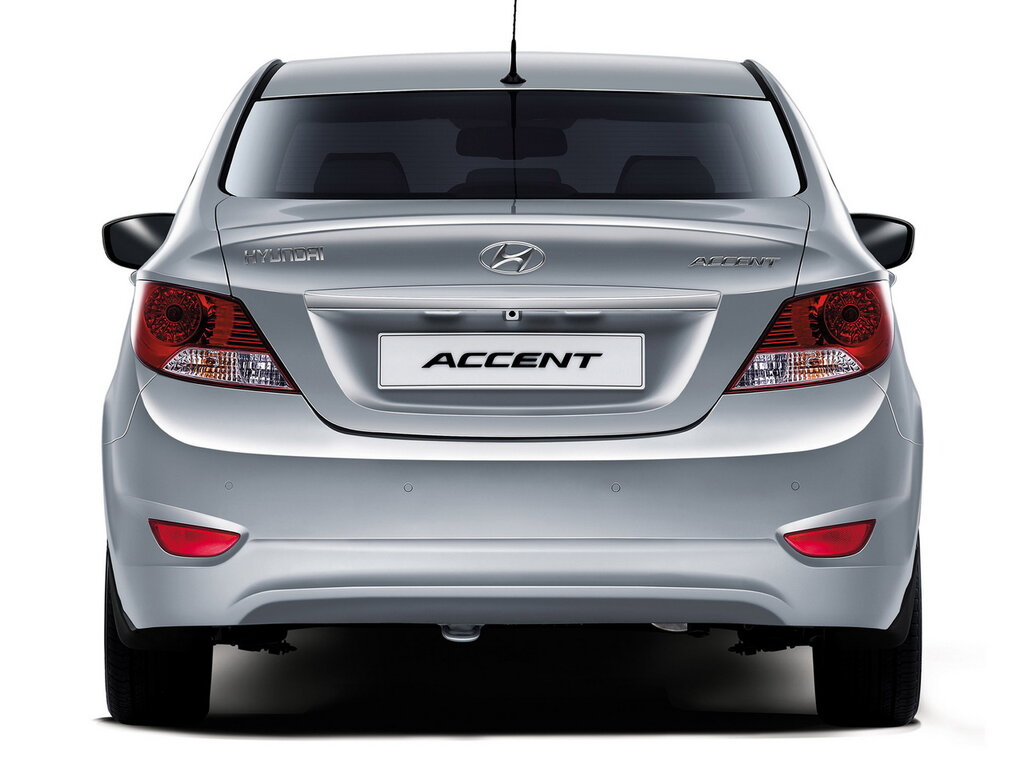 Hyundai accent deals 2010