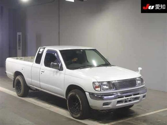 Датсун 2002