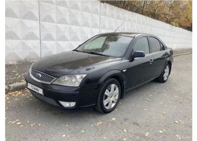 Ford Mondeo 2005   |   02.10.2023.