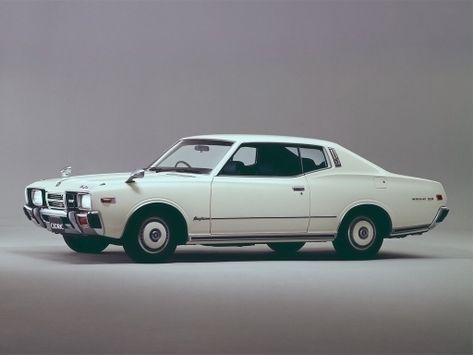 Nissan Cedric (330)
06.1977 - 05.1979