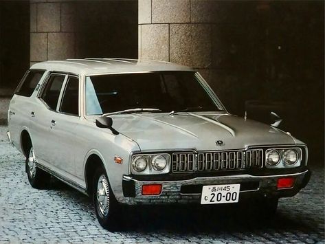 Nissan Gloria (330)
06.1977 - 05.1979