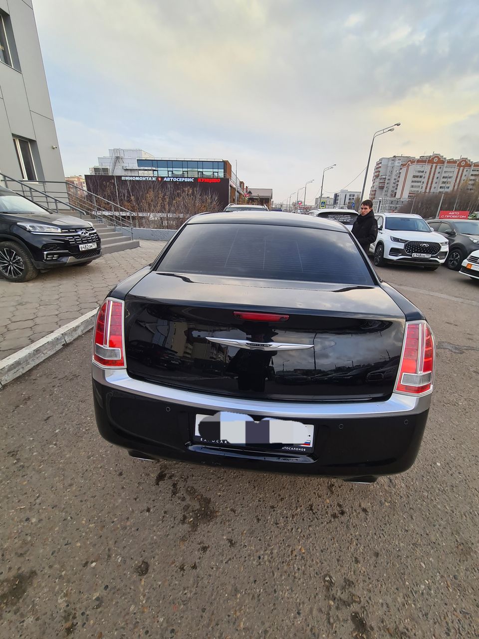 Chrysler 300C 12г., Всем привет, автоматическая коробка передач, расход  9.0, бензин