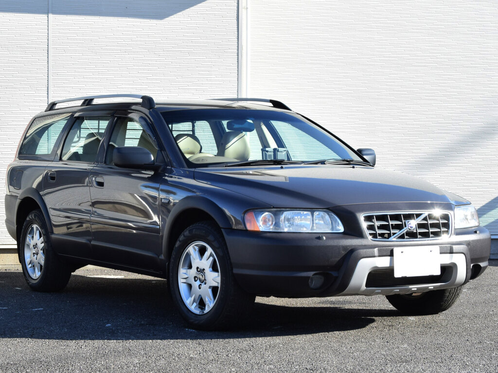 Volvo XC70 рестайлинг 2004, 2005, 2006, 2007, универсал, 2 поколение  технические характеристики и комплектации