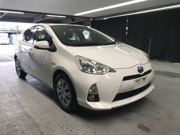 Toyota Aqua 2013