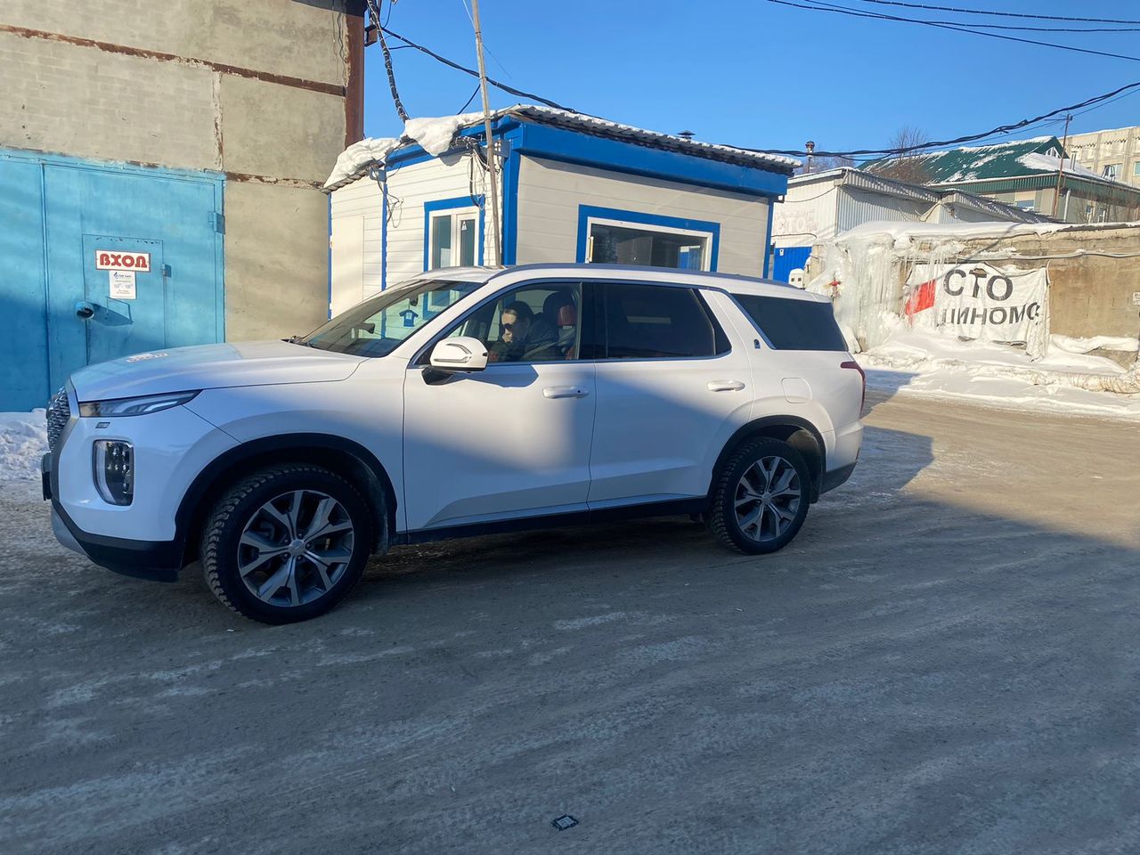   2021 35        ampquotampquot SUV 4 wd   