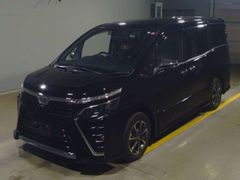 Toyota Voxy ZRR80W, 2019