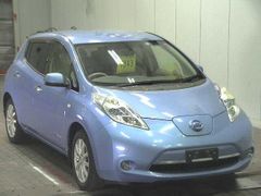Nissan Leaf AZE0, 2013