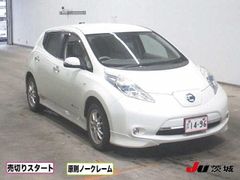 Nissan Leaf ZE0, 2011