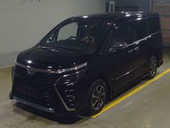 Toyota Voxy ZRR80W, 2019