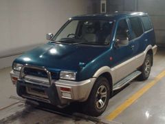 Nissan Mistral R20, 1995