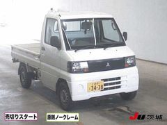 Mitsubishi Minicab U61T, 2003