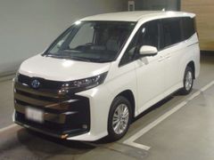 Toyota Noah ZWR95W, 2023