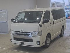 Toyota Hiace TRH200V, 2015