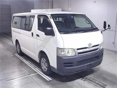 Toyota Hiace TRH200V, 2005