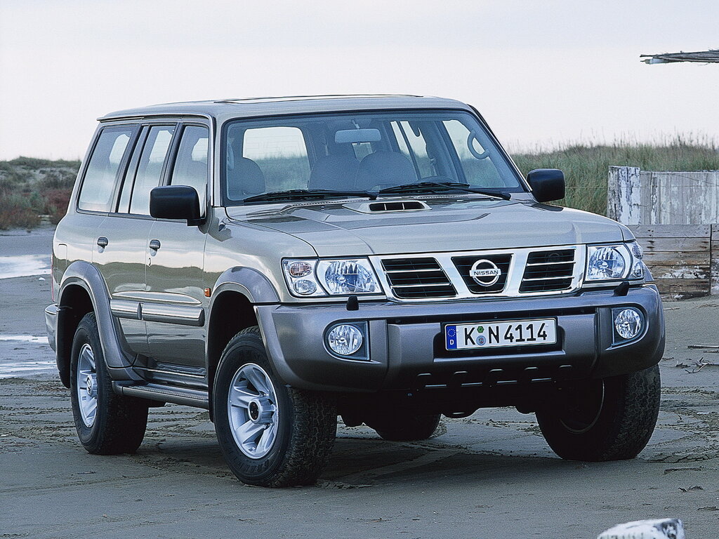 Nissan Patrol рестайлинг 2001, джип/suv 5 дв., 5 поколение, Y61 (09.2001 - 09.2004)