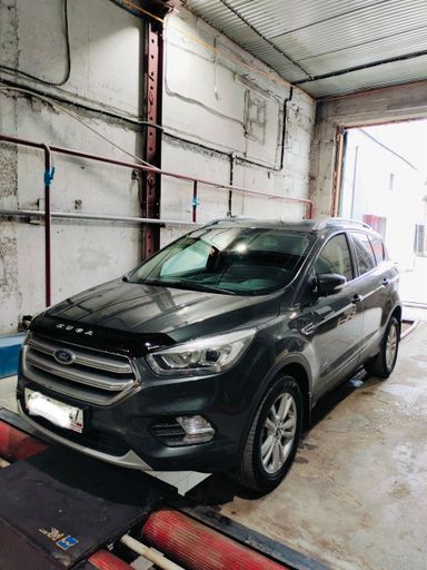 Отзыв Ford Kuga 1.5 EcoBoost 4WD (2017 г.)