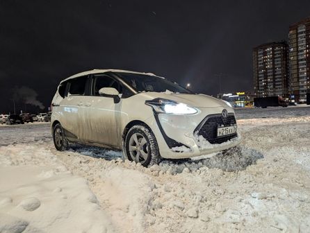Toyota Sienta 2020 -  