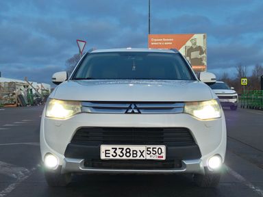 Mitsubishi Outlander, 2014