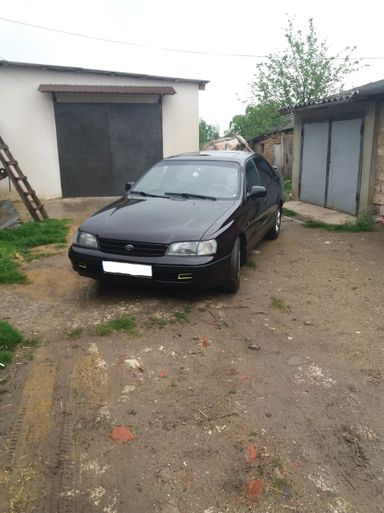 Toyota Carina E, 1998
