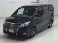Toyota Esquire ZRR85G, 2014