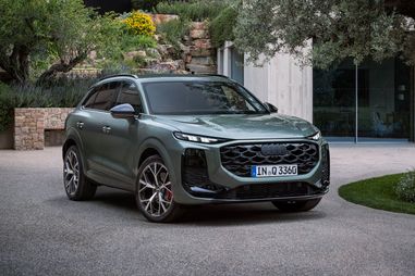   :    Audi Q3  