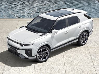 KG Mobility Actyon, 3 , J120