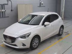 Mazda Demio DJ5FS, 2015