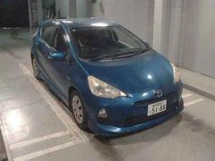 Toyota Aqua NHP10, 2012
